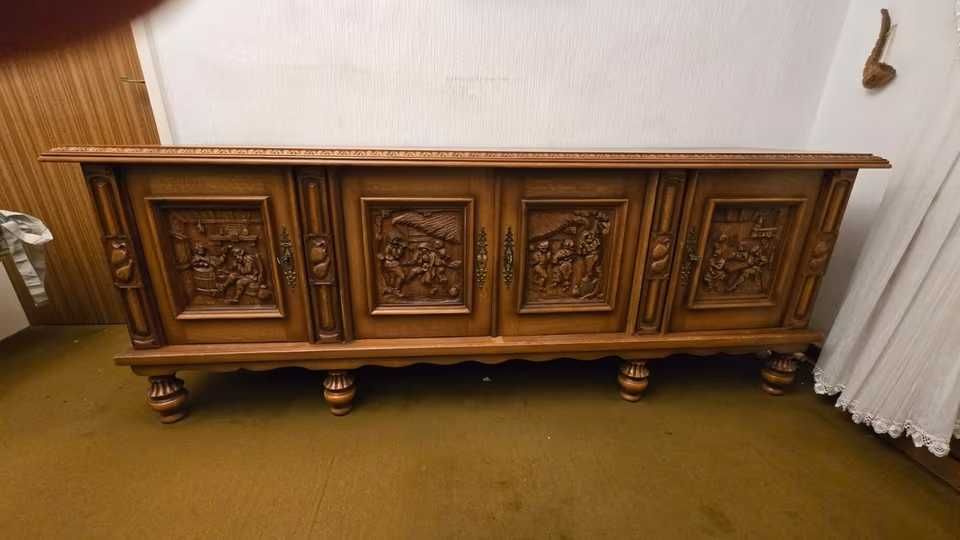 Комод дубовий -горіх