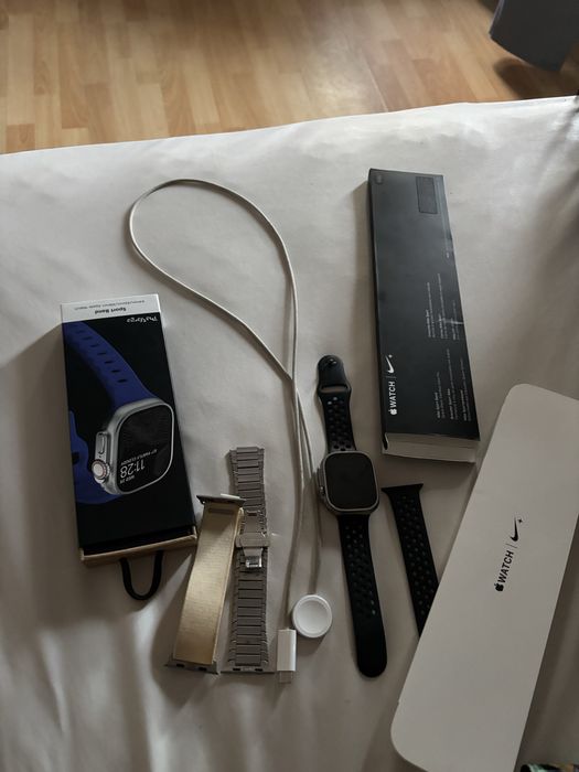 Apple Watch Ultra um