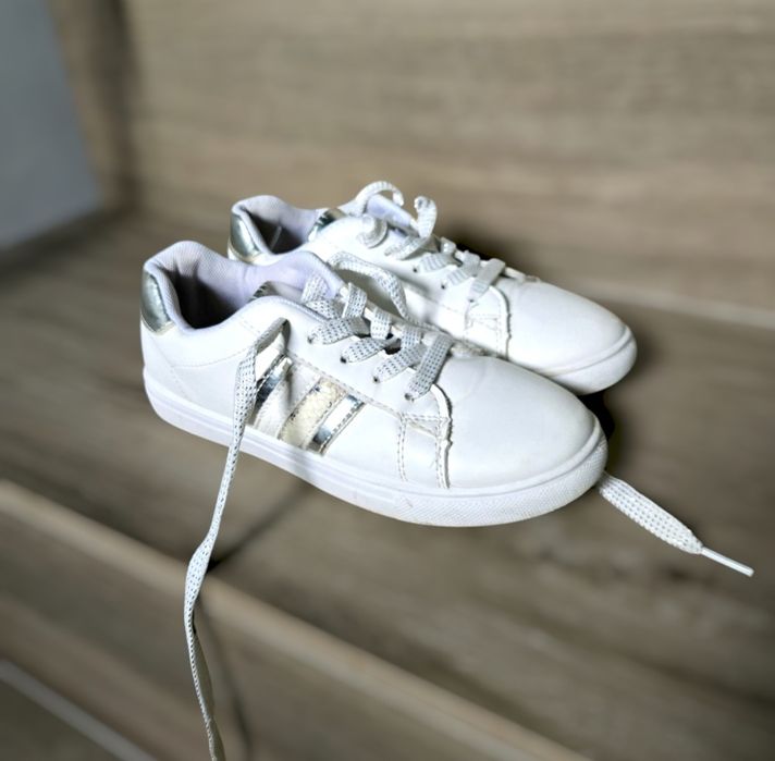 Dziecięce buty sportowe, sneakersy dla dziewczynki