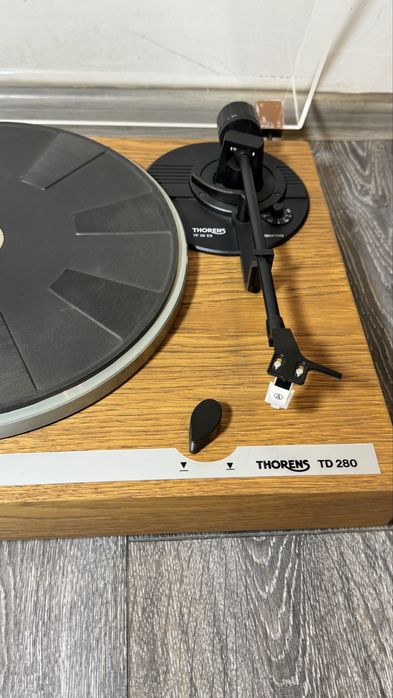 Thorens TD 280 програвач вінілових платівок дубовий шпон нова кришка