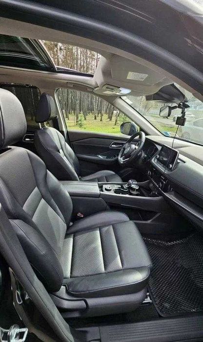 Продам Nissan Rogue 2023