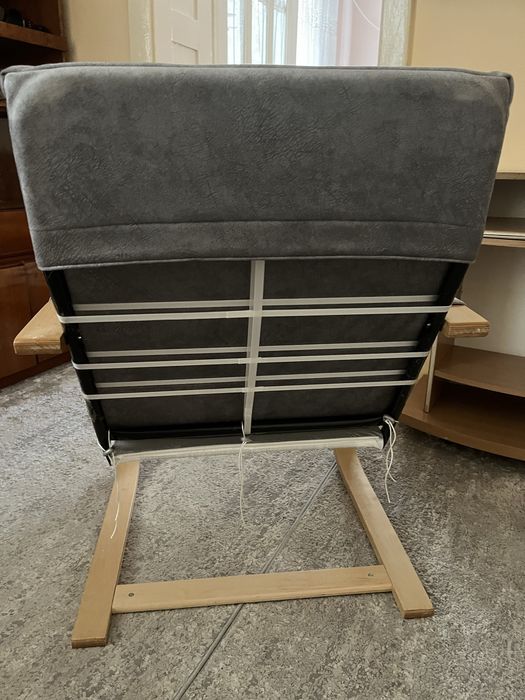 Зручне крісло з натуальної сировини