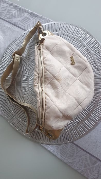 Nerka beż na pasku carine