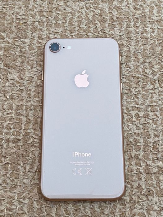 iPhone 8  64 GB - Rose gold