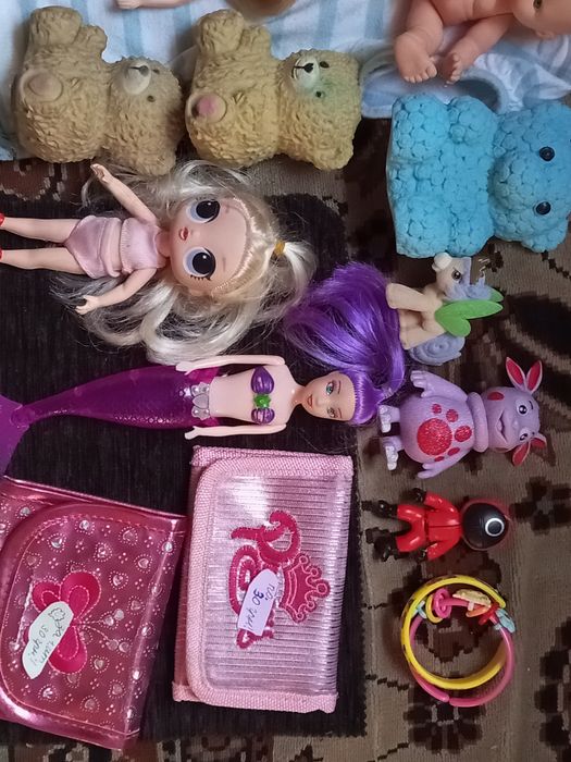 Продам Іграшки .