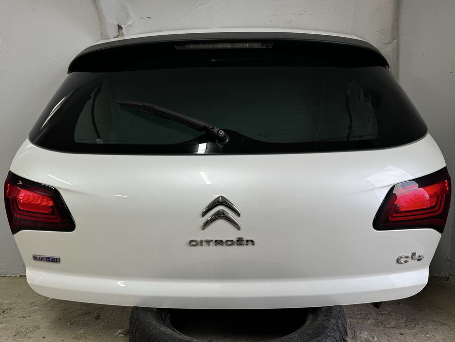 Кришка багажника Citroen c4 b7/Сітроен Ц4 Б7 Ляда/кляпа