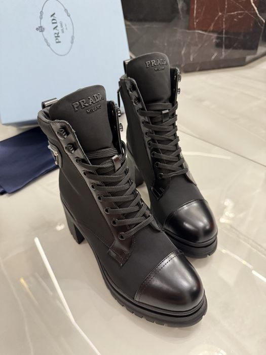 Botki Prada black leather