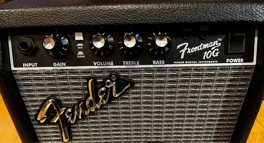 Amplificador Fender Frontman 10G