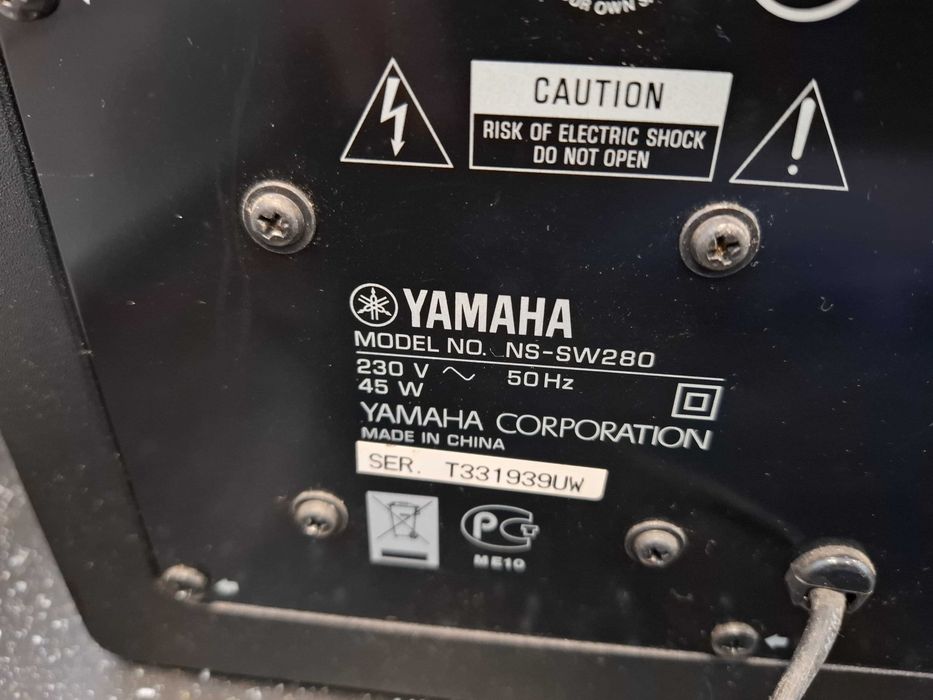 Sistema som Yamaha RX-V465 + Subwoofer NS-SW280 + 5 Satélites NS-B280