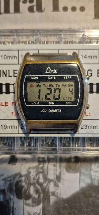 Zegarek LCD Handok Limit Korea, lata 70te