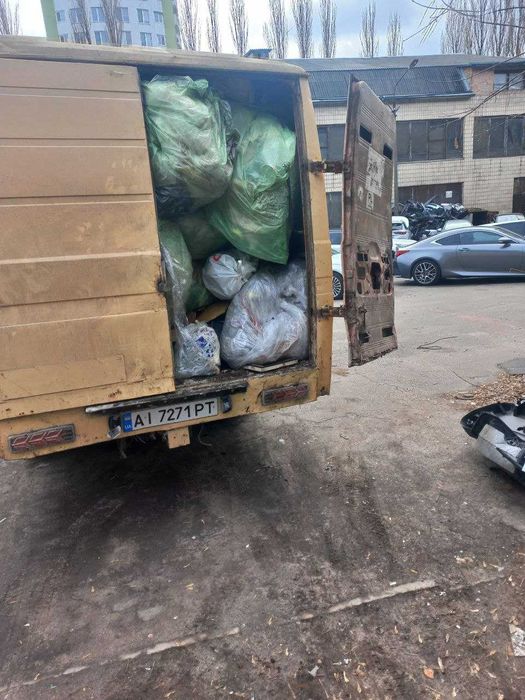 Вивіз сміття, демонтаж меблів. Без затримок. Вивіз сміття недорого