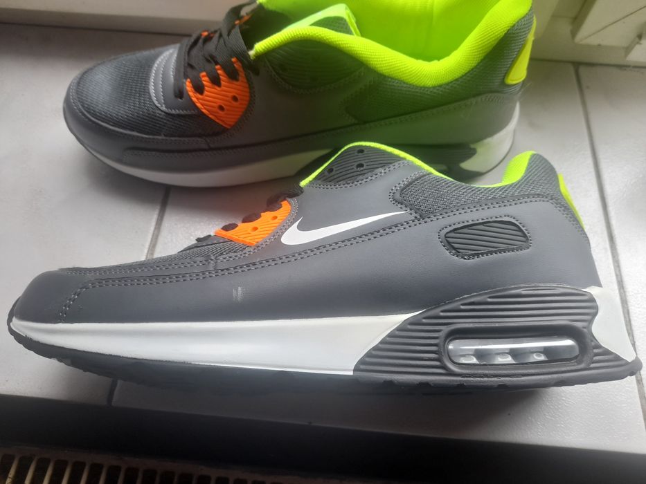 Nowe buty sportowe roz 44