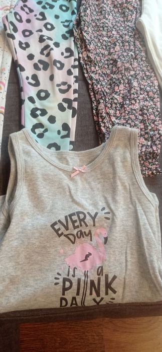 Zestaw ubrań dla dziewczynki 104/110 22szt