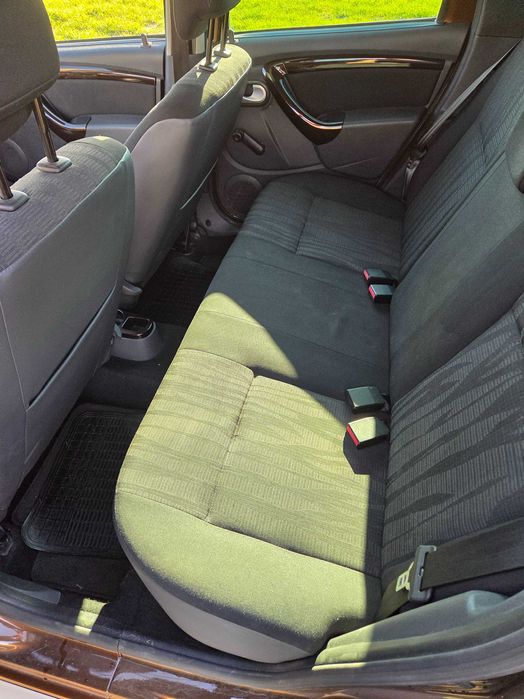 Dacia Duster 1.6 V16