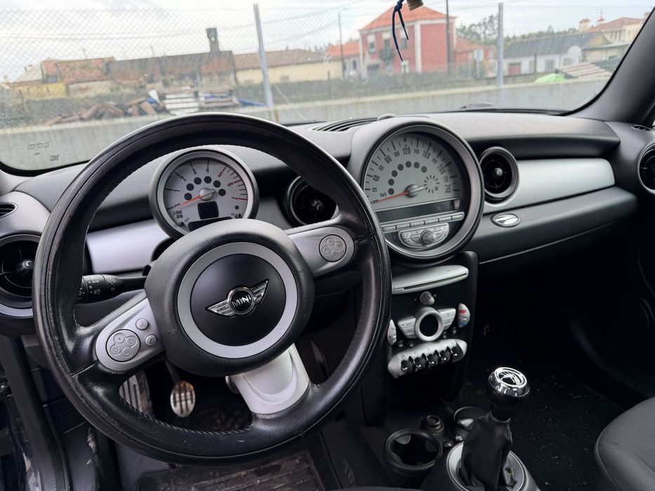 Mini Cooper D 1.6 PSA 110CV