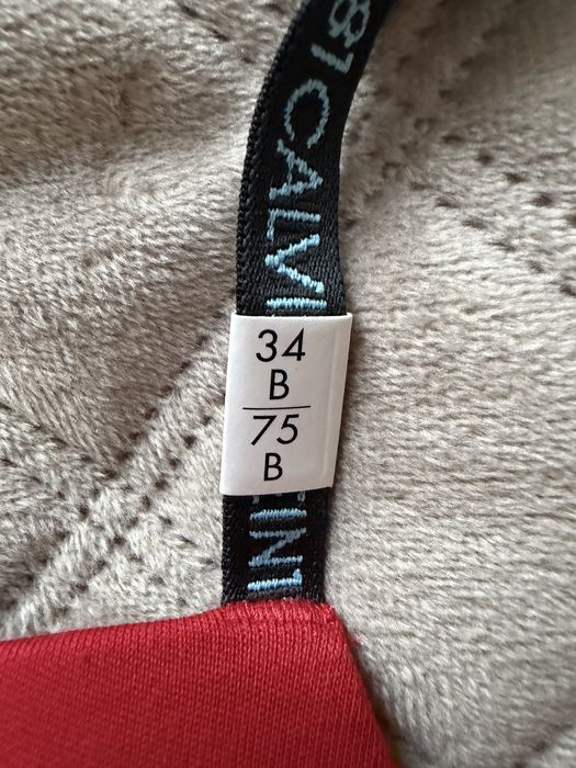 Бюстгалтер Calvin Klein