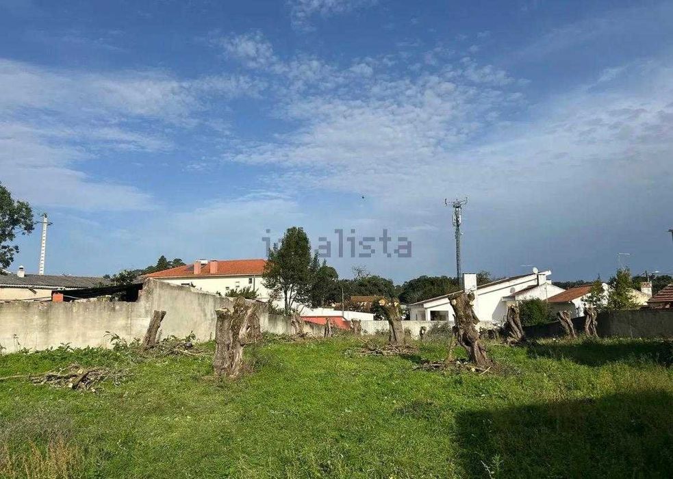 Vende-se Terreno URBANO 1800m2