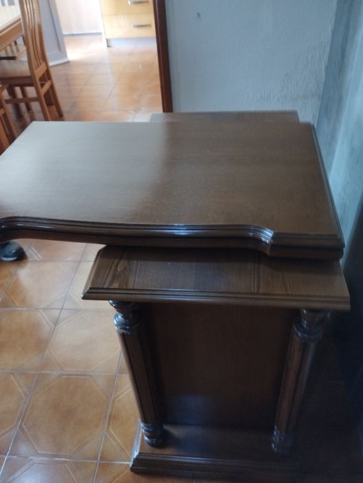 Mesa para televisão