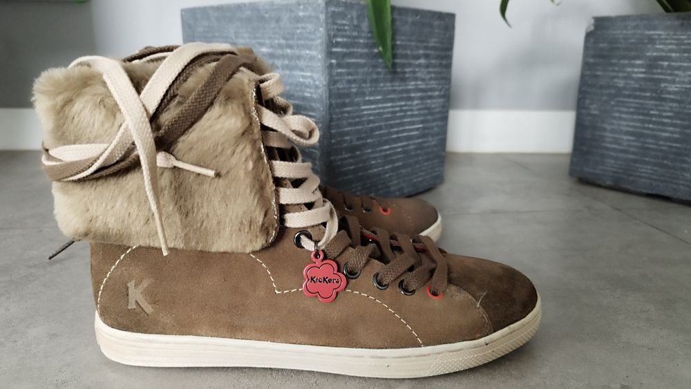 Przepiękne buty Kickers 38 wąska stopa zamsz skóra nat brązowa nowe