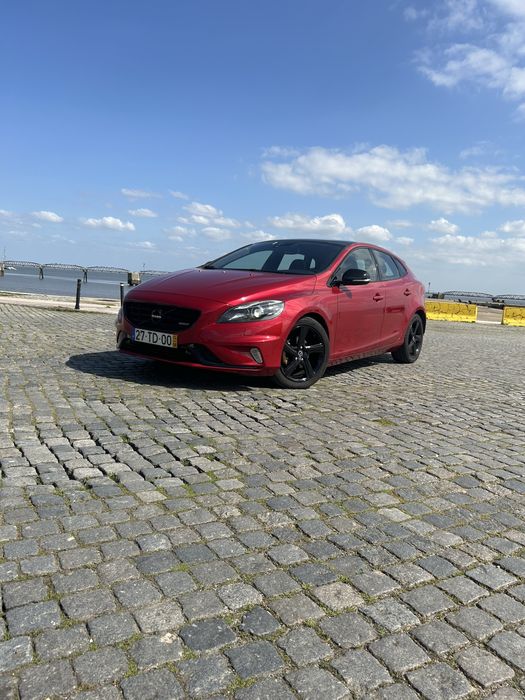 Volvo v40 R-desing D2
