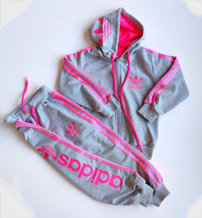 Dres Adidas dla dziewczynki 110-116