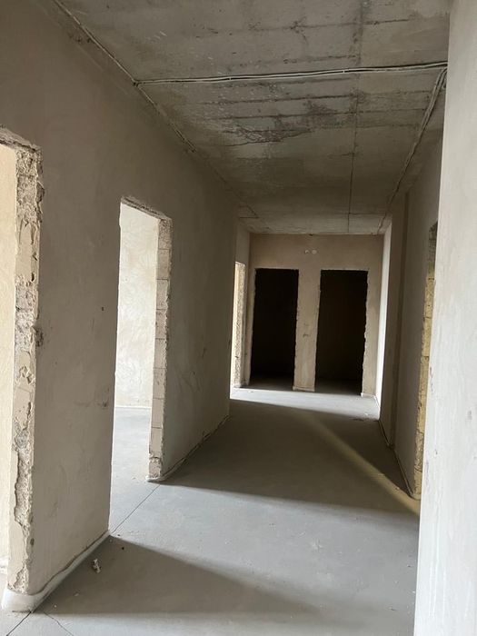 Продам 2-х кімнатну квартиру 92m2