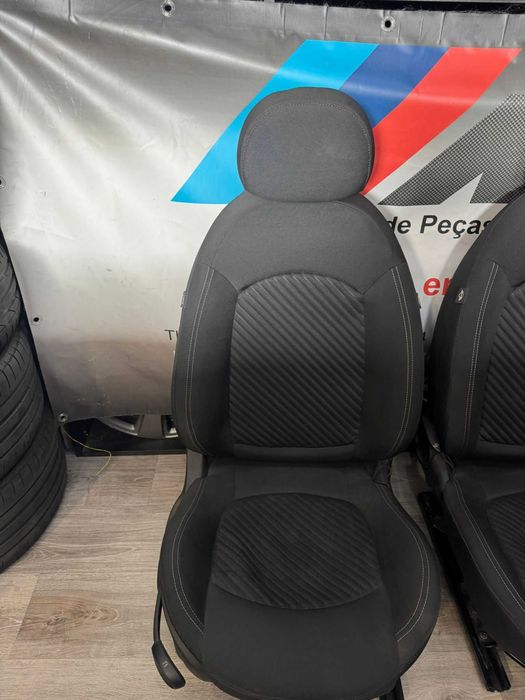 Bancos e quartelas MINI R61 Paceman
