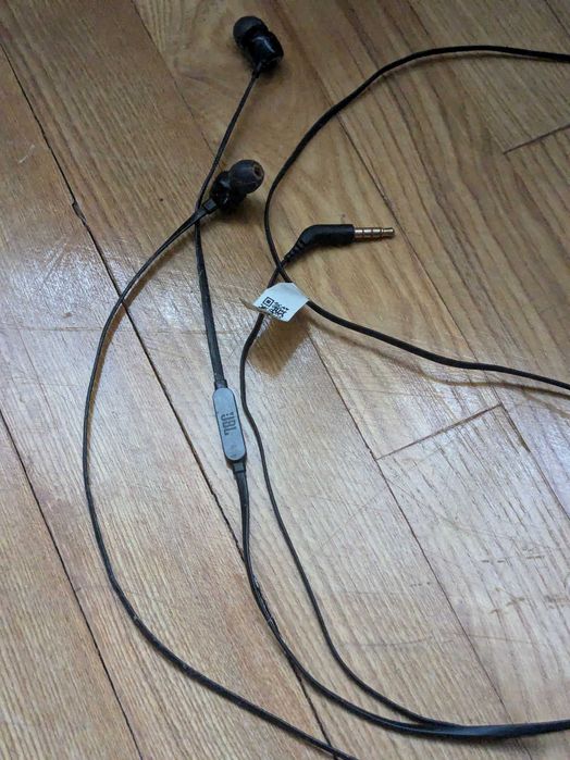 Навушники jbl дешево