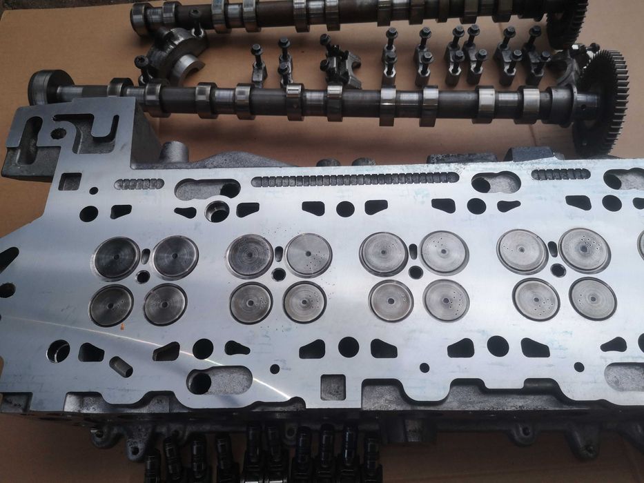 Glowica volvo xc60 s80 2.4d d5244t5 d5244t8