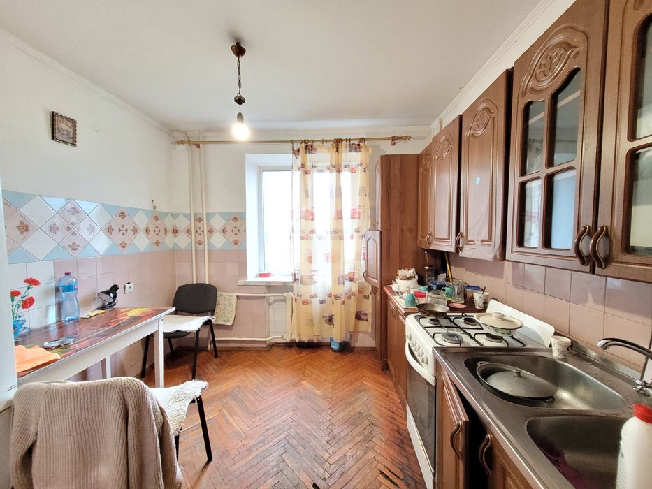 2к."ЧЕШКА", 4/5ц, 54м2, Тепла дуже!, житловий стан,  сонячна! 51500уо!