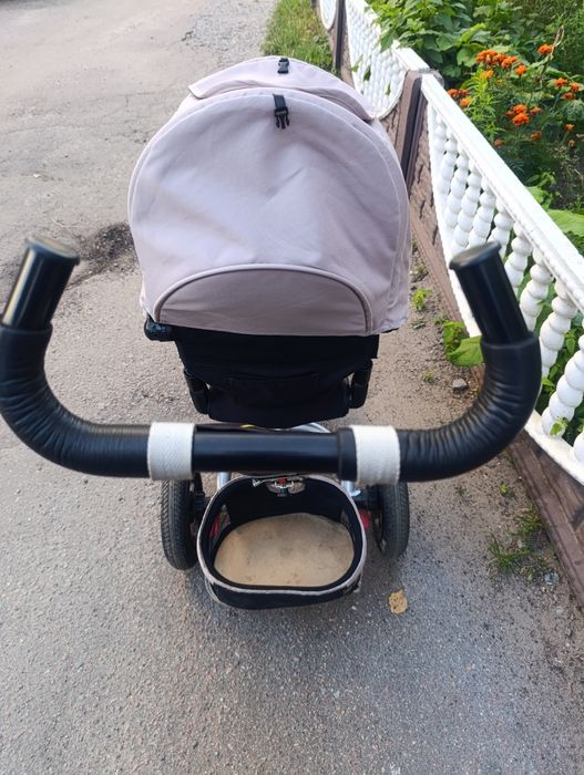 Велосипед з батьківською ручкою, тоьохколісний