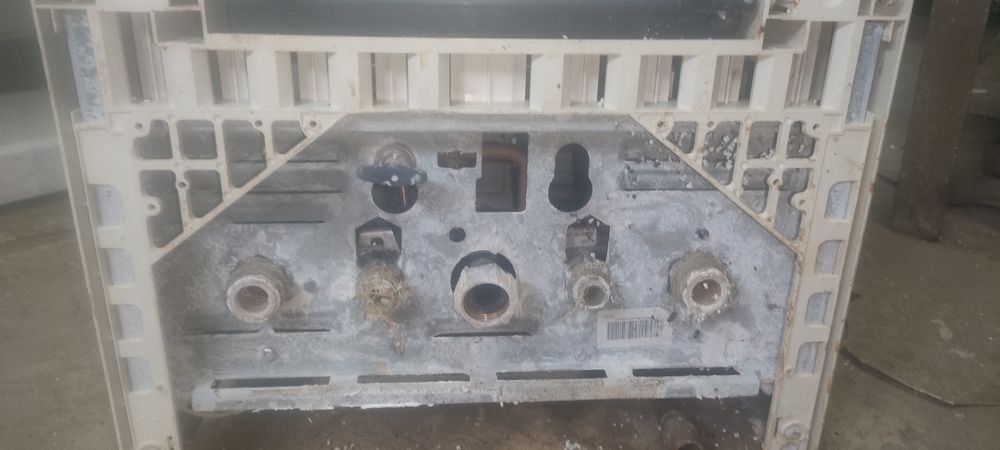 Газовий котел Viessmann Vitopend 100 WH1B на запчастини або ремонт