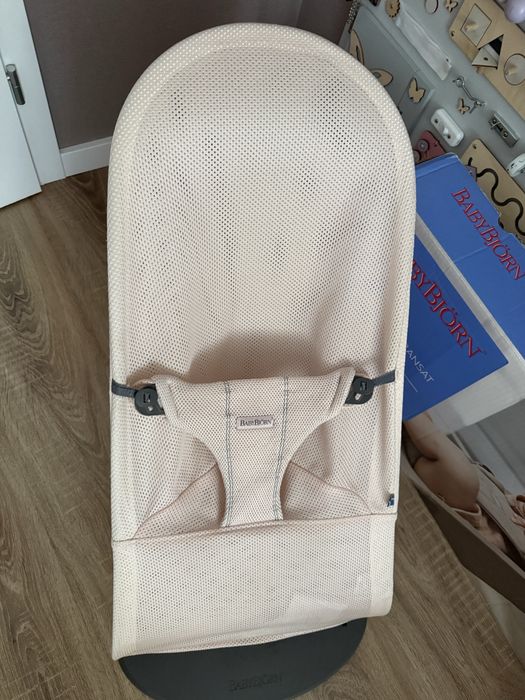 Bujaczek babybjorn