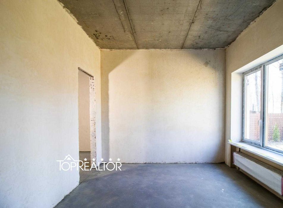 У продажі 2-поверховий будинок в селищі Лісне! лесопарк