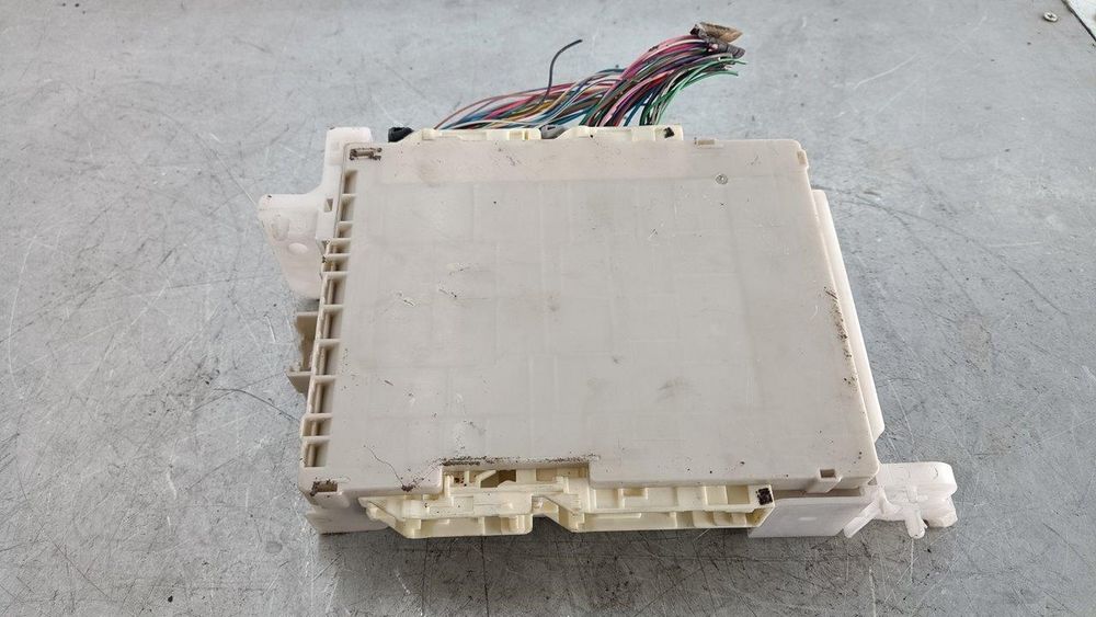 Caixa De Reles Fusíveis Toyota Yaris P13