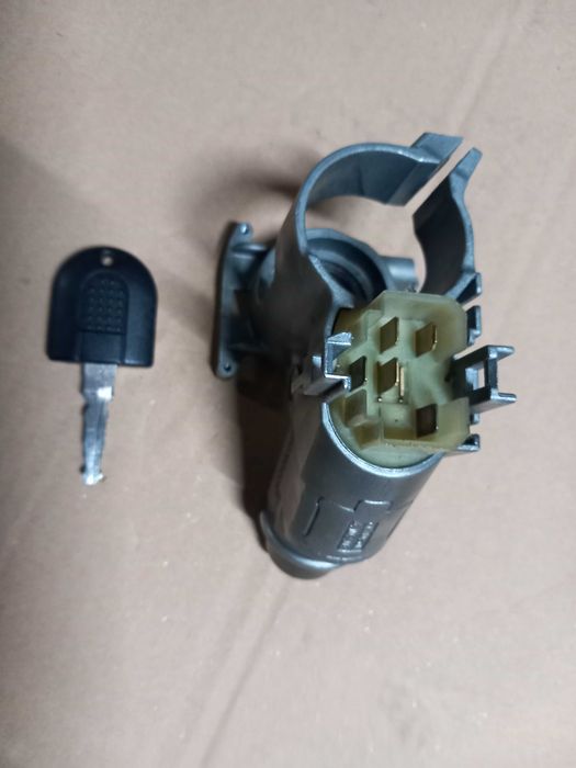 Tranca direção  vw golf 3 polo SEAT