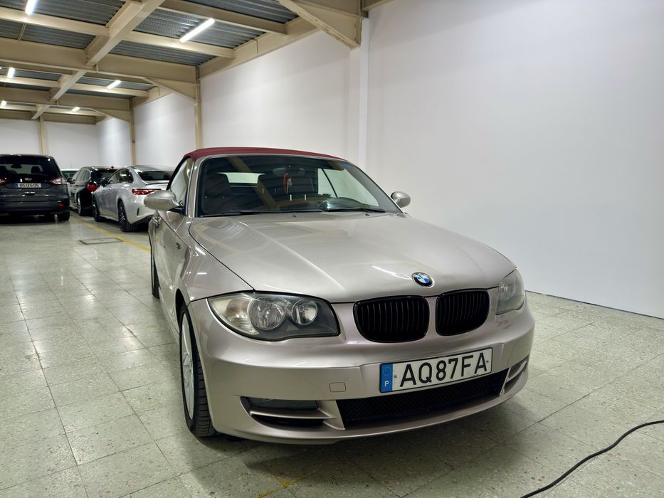Desde 180€ por Mês Bmw 120d Cabrio / 149.000km / 2008 Diesel / Poss de retoma