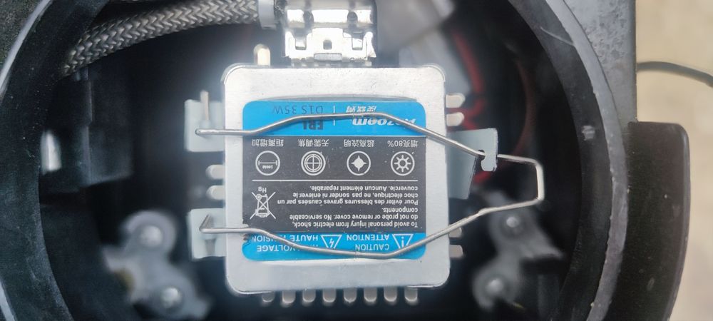 Фары jeep renegade,фары ксенон длип ренегад,фара кресты черные.