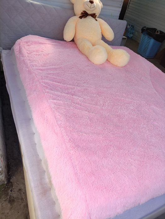 Кровать с матрасом 160/200