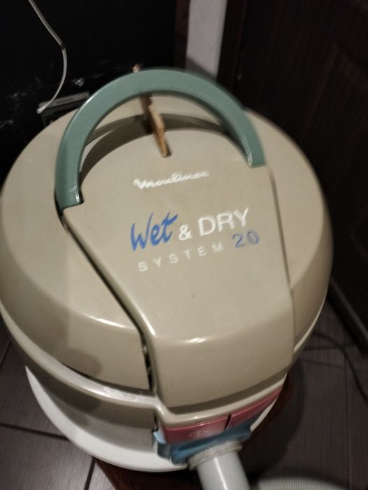 Sprzedam Klasyczny Odkurzacz Wielofunkcyjny Moulinex Wet & Dry System