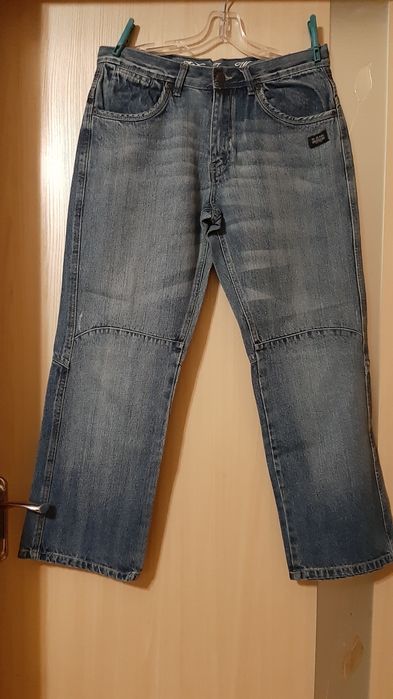 Предлагаю 4 вида джинсов