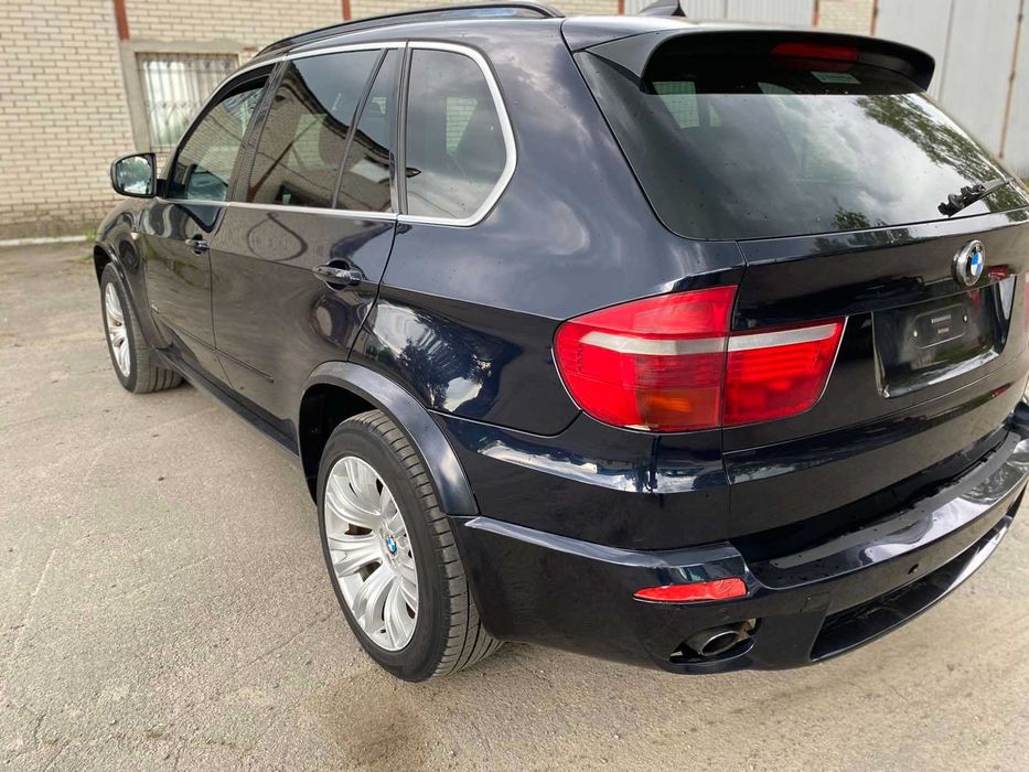 Разборка BMW X5 E70 F15 капот крыло бампер Розборка БМВ Х5 Е70 Шрот