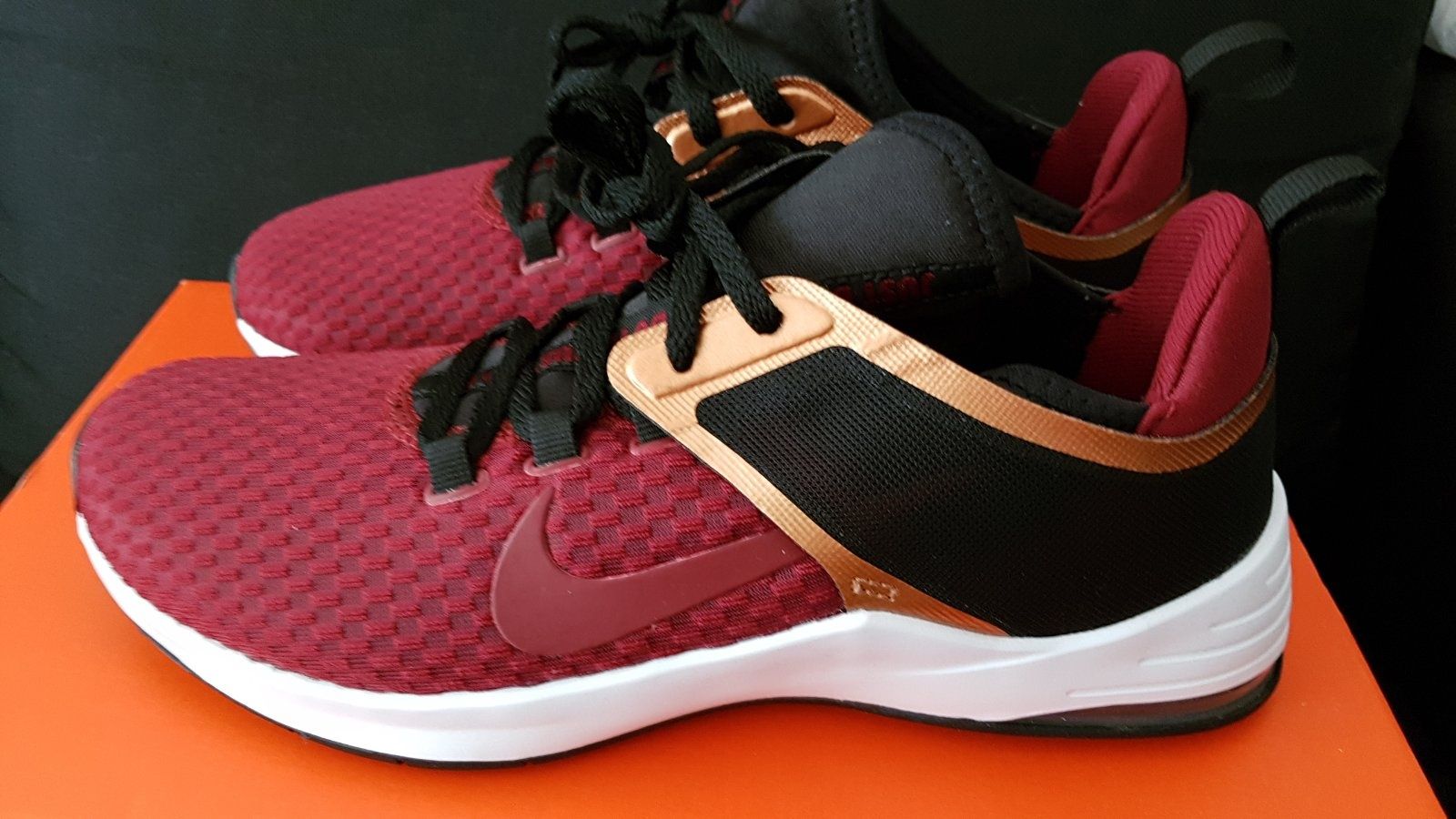 Nike air bella tr2 best sale