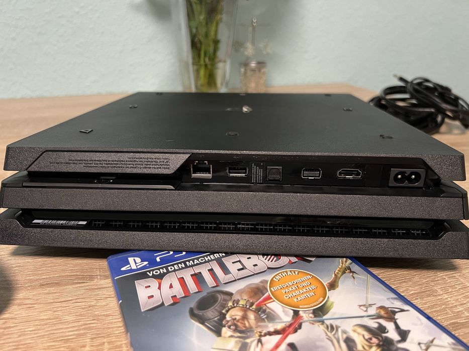 #1749 Playstation 4 Pro 1Tb 13.00 cuh-7216B fifa 23