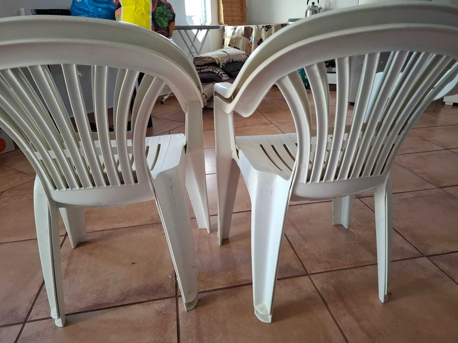 4 cadeiras de jardim