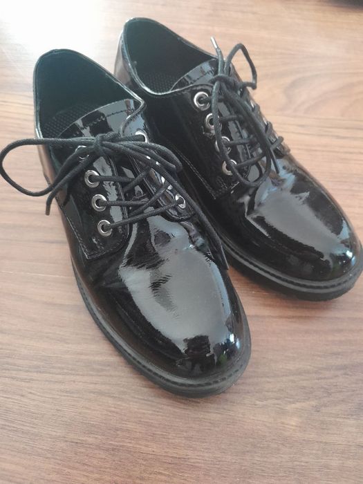 Buty eleganckie w dobrym stanie