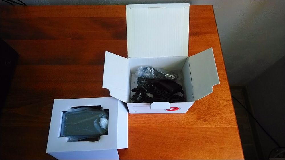 Автомобільний відеорегістратор "FALCON HD 65-LCD"