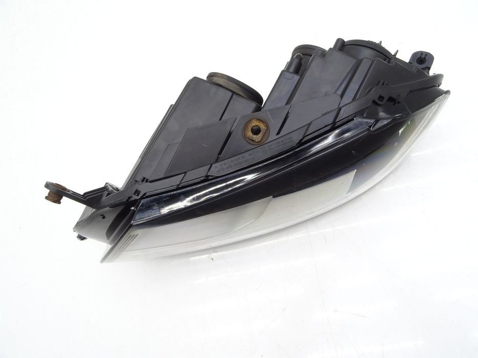 Lampa przód przednia lewa lewy kompletna 02512424 VW passat b7