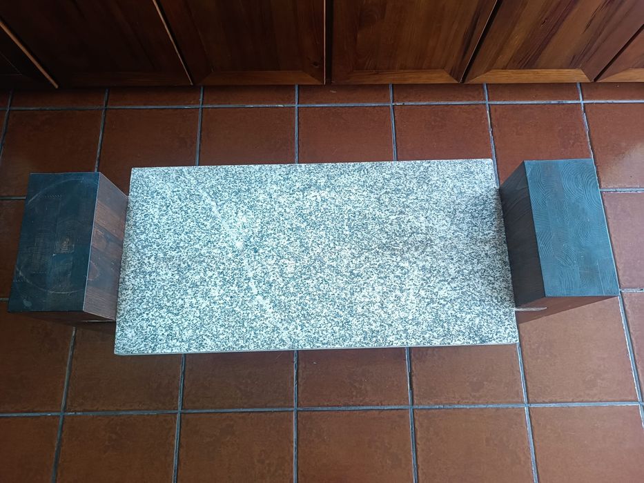Mesa de Granito com Madeira Maciça64285485681665121
