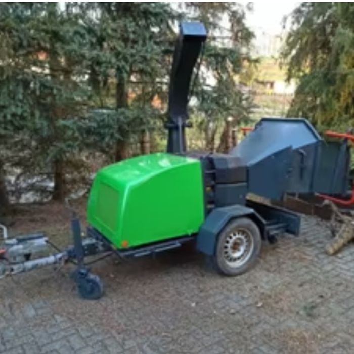 Wynajem mobilnego rębaka, zrębka, czyszczenie działki gałęzi